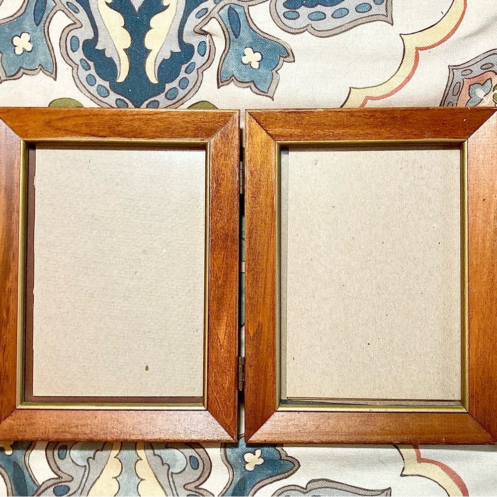 Vintage Double Solid Oak Photo Frame 5" x 7" -Non-Glare Glass, Made In USA